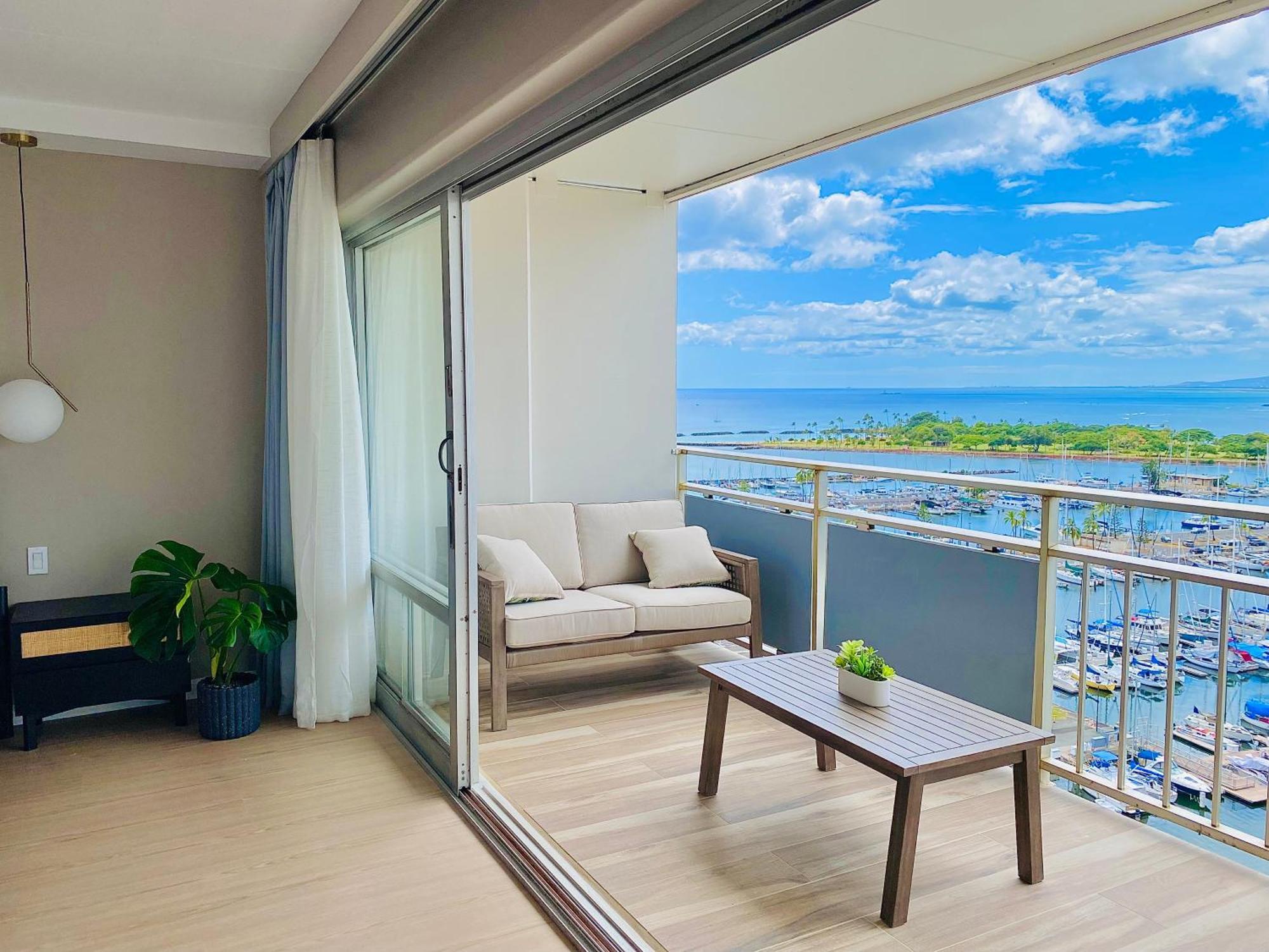 Panoramic Oceanview Resort - Full Kitchen In Each Room, 2 Swimming Pools, Onsite Restaurants, Fireworks Every Friday 檀香山 外观 照片